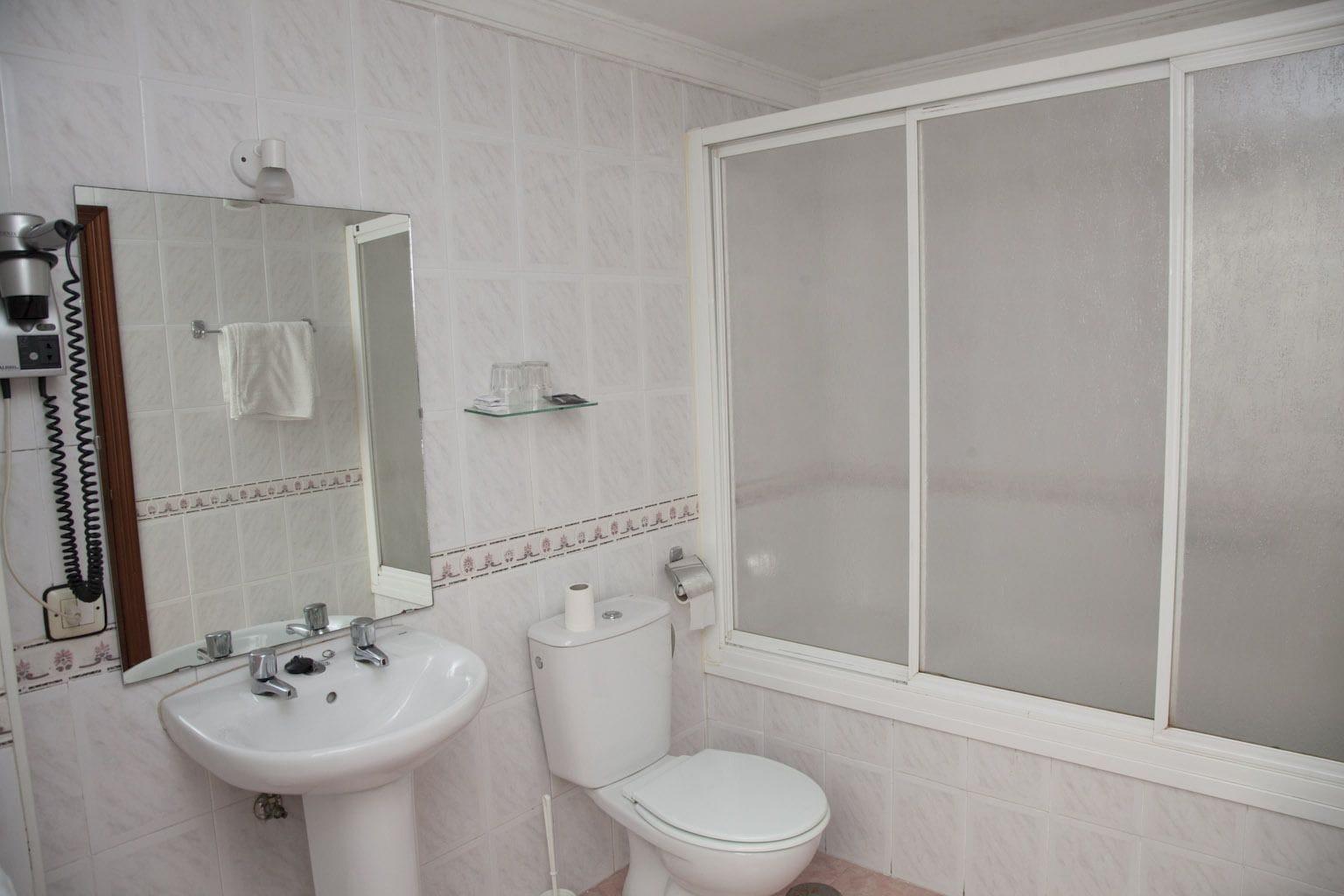 Hostal Paris La Línea de la Concepción エクステリア 写真
