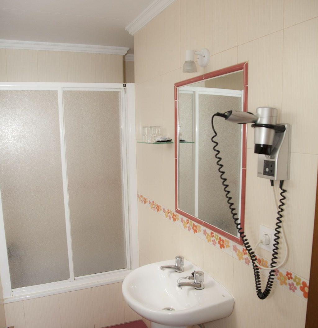 Hostal Paris La Línea de la Concepción エクステリア 写真