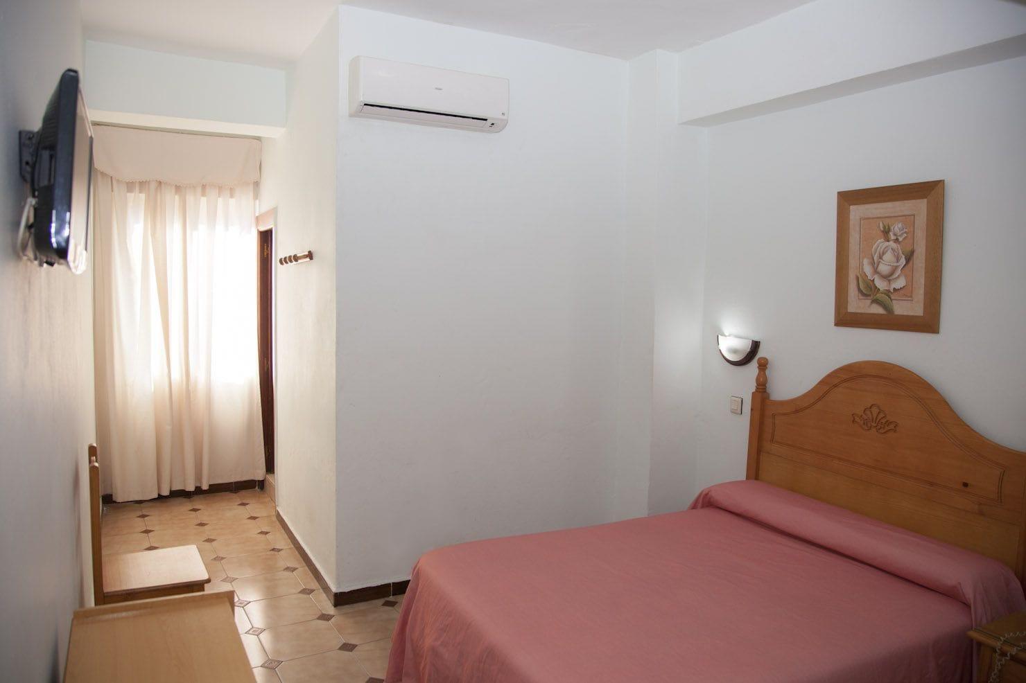 Hostal Paris La Línea de la Concepción エクステリア 写真