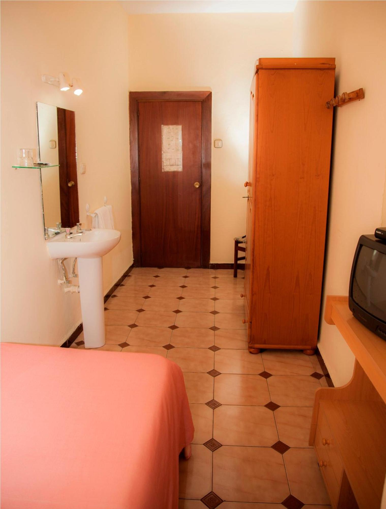 Hostal Paris La Línea de la Concepción エクステリア 写真